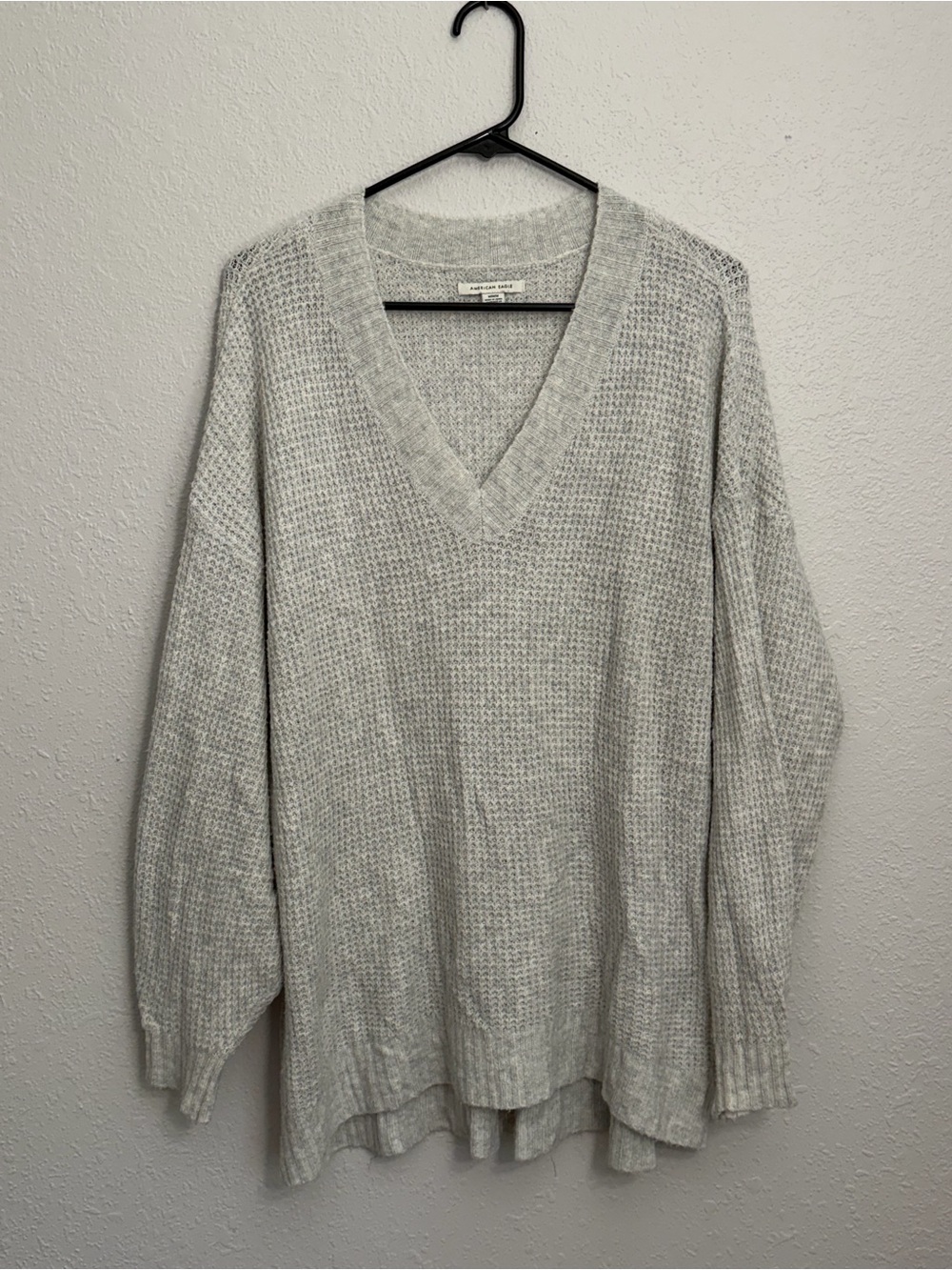American Eagle Outfitters Light Gray V-Neck Waffle Knit Sweater